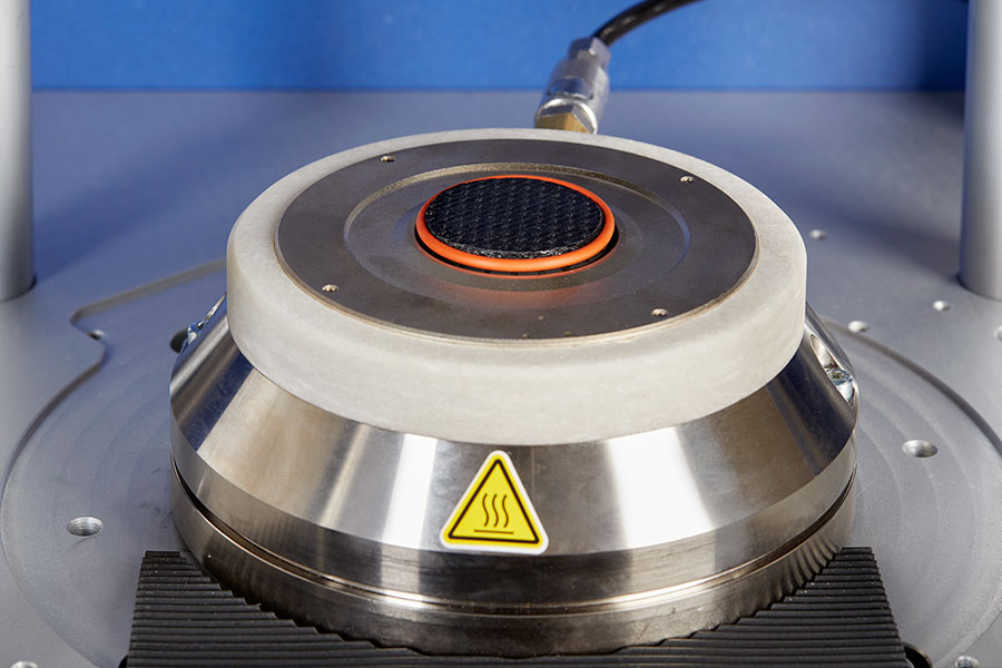Sample loaded in the Premier ESR test chamber